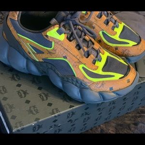 MCM Sneakers unisex sz 8 men